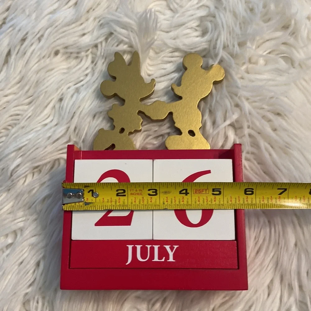 Disney Mini and Micky Wooden Calendar excellent condition color red and white